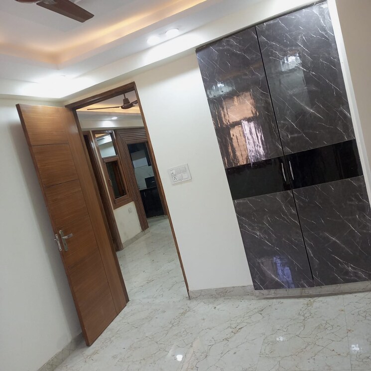 undefined, sector 73 2 Bedroom 1000 Sq.Ft. Builder Floor In Sector 73 Noida 8408897