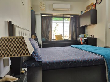 Bedroom in 2 BHK Apartment at NG Complex, Andheri East – for Rent