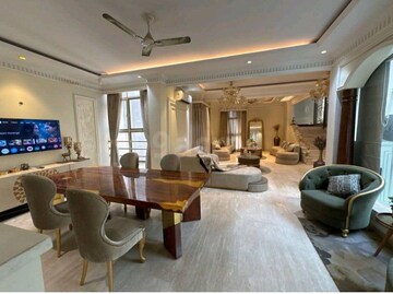 Living Room in 3 BHK Builder Floor at Sector 21 – for Rent