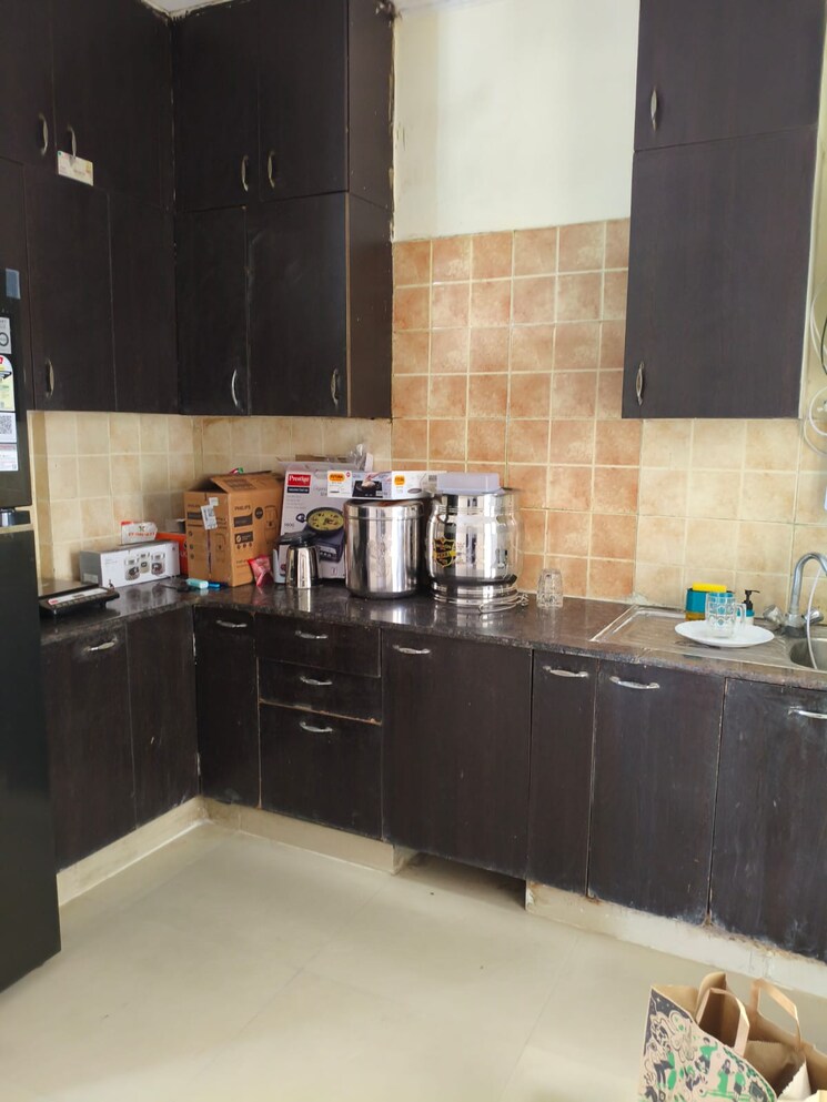 Kitchen, gardenia-golf-city 3 Bedroom 1350 Sq.Ft. Apartment In Sector 75 Noida 8408921
