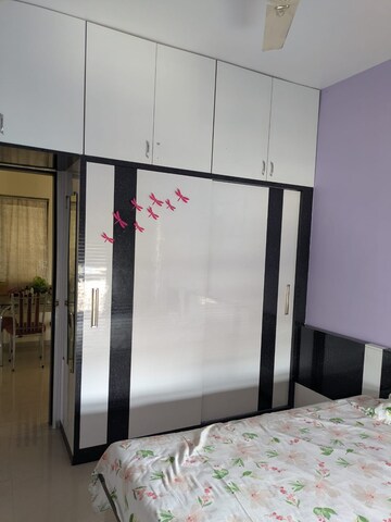 Room in 2 BHK Apartment at Gulmohar Orchids, Kharadi – for Rent