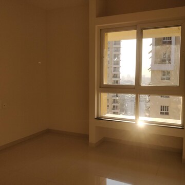 Room in 2 BHK Apartment at Nyati Elysia, Kharadi – for Rent