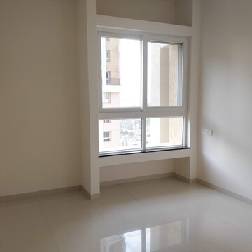 Room in 2 BHK Apartment at Nyati Elysia, Kharadi – for Rent
