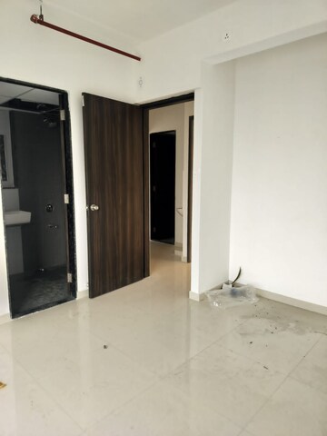 Room in 3 BHK Apartment at Goel Ganga Altus, Kharadi – for Rent