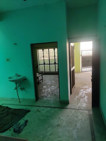 Room in 2 BHK Independent House at Jankipuram Extension – for Rent