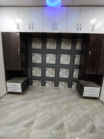 Bedroom in 1 BHK Builder Floor at Uttam Nagar – for Sale