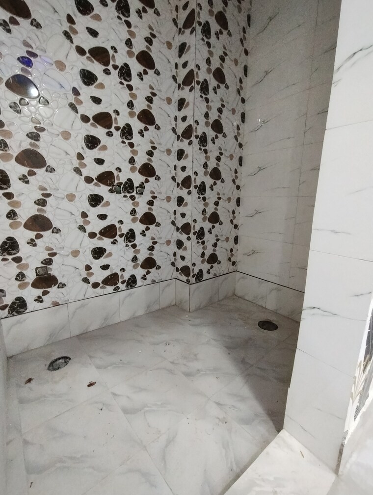 Bathroom, uttam nagar 1 Bedroom 400 Sq.Ft. Builder Floor In Uttam Nagar Delhi 8408962