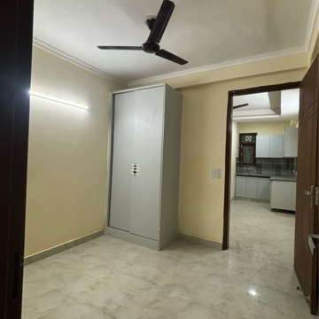 Room in 1 BHK Builder Floor at Saket – for Rent