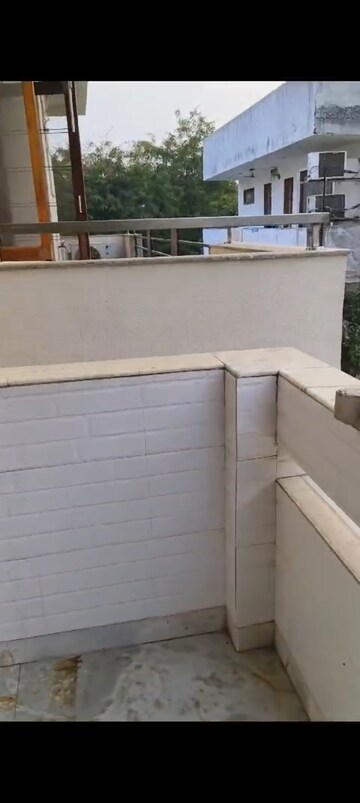 Balcony in 2 BHK Builder Floor at Palam Vihar Residents Association, Palam Vihar – for Rent