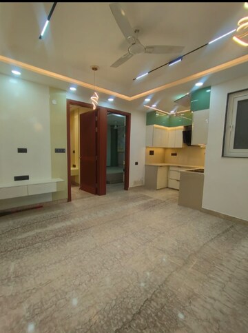 Living Room in 2 BHK Builder Floor at Paschim Vihar – for Rent