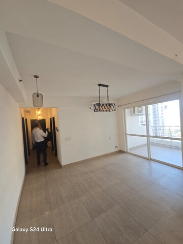 Room in 4 BHK Apartment at The 3C Lotus Panache, Sector 110 – for Rent