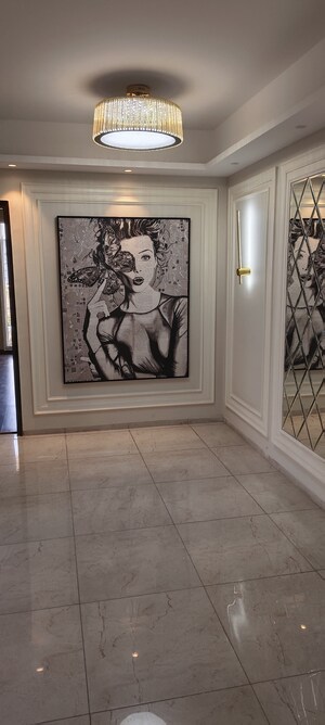 Room in 4 BHK Apartment at BPTP Discovery Park, Sector 80 – for Sale