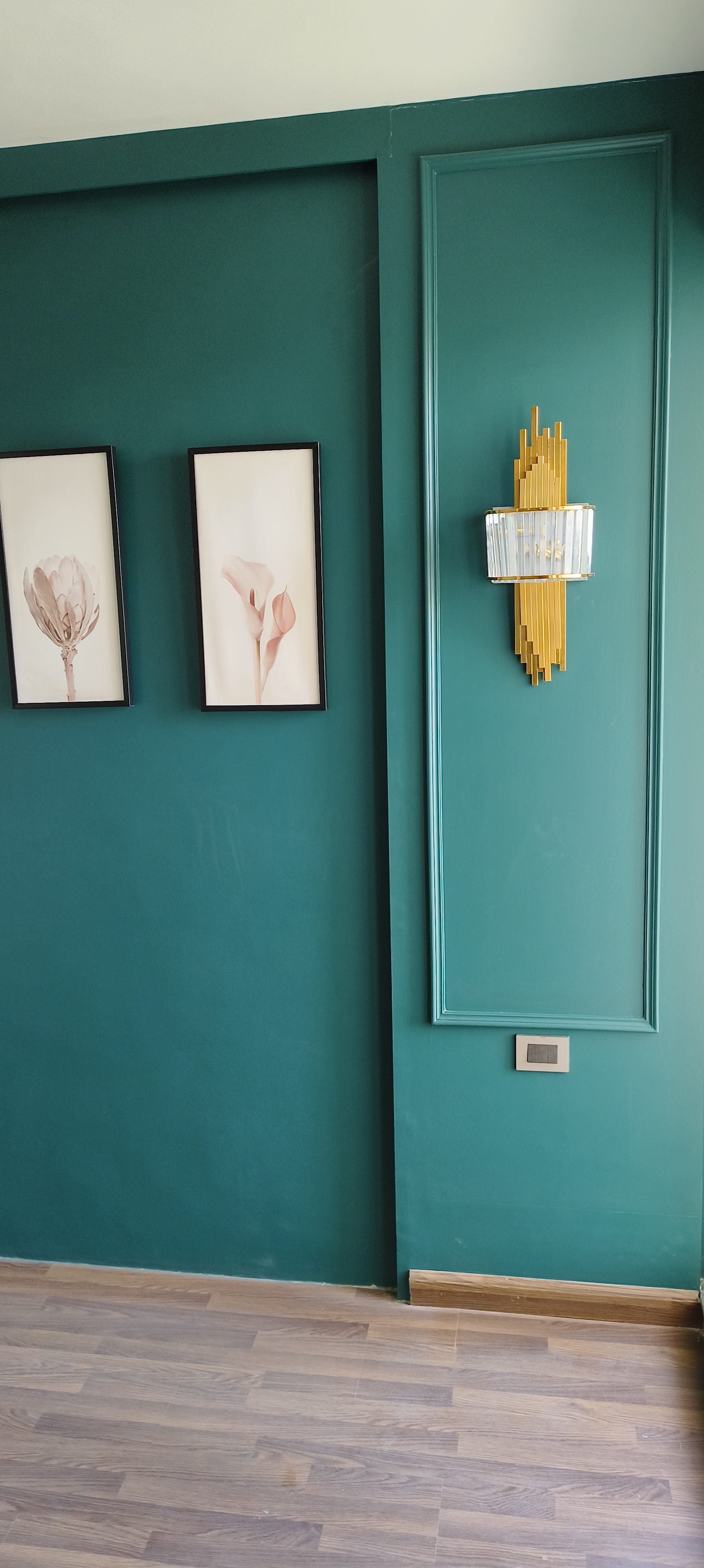 4 BHK + Pooja Room,Servant Room Apartment For Sale in BPTP Discovery Park