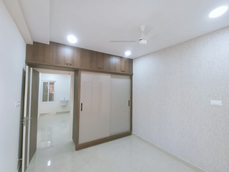 Room, pattabhipuram 3 Bedroom 1635 Sq.Ft. Apartment In Pattabhipuram Guntur 8409231