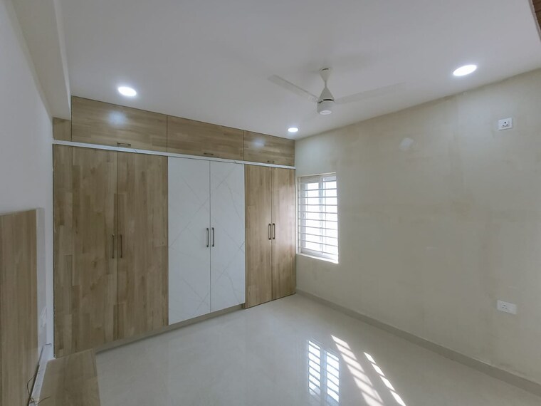 Room, pattabhipuram 3 Bedroom 1635 Sq.Ft. Apartment In Pattabhipuram Guntur 8409231