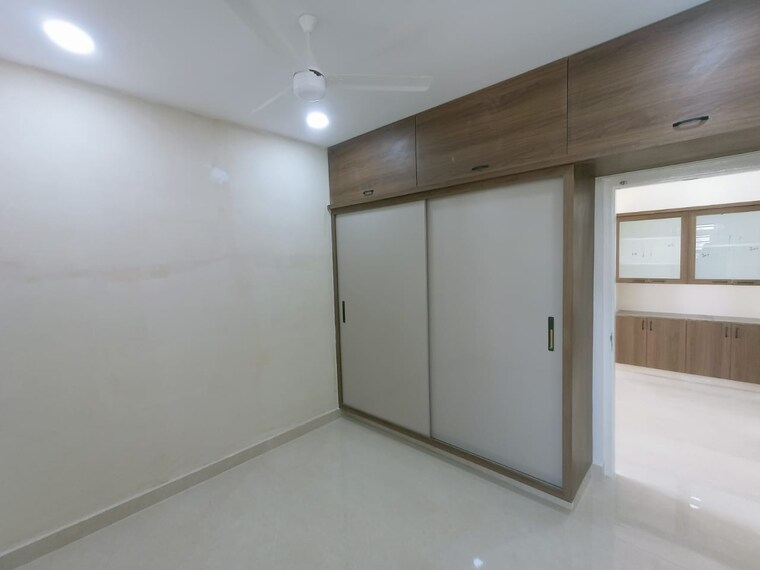 Room, pattabhipuram 3 Bedroom 1635 Sq.Ft. Apartment In Pattabhipuram Guntur 8409231