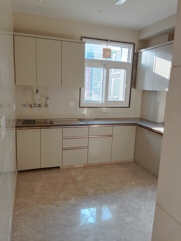 Room in 3 BHK Builder Floor at Safdarjang Enclave – for Sale