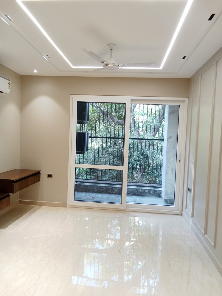 Room, safdarjung enclave 3 Bedroom 1800 Sq.Ft. Builder Floor In Safdarjung Enclave Delhi 8409263
