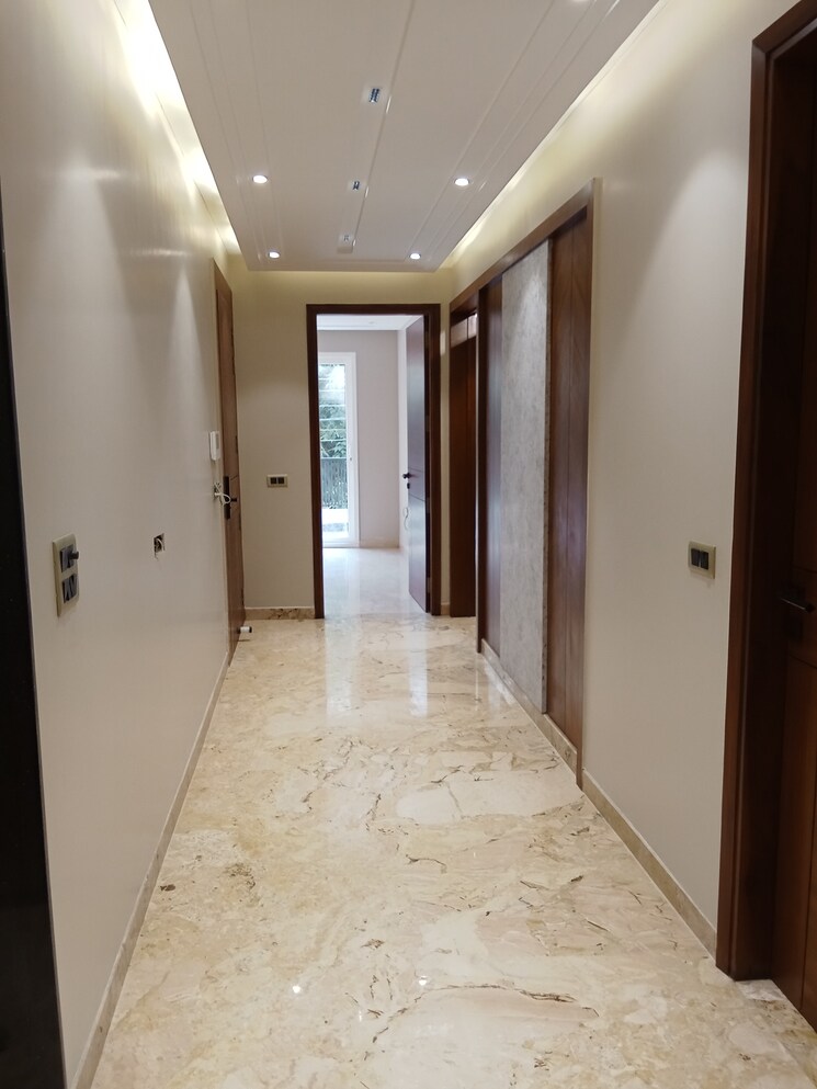 undefined, safdarjung enclave 3 Bedroom 1800 Sq.Ft. Builder Floor In Safdarjung Enclave Delhi 8409263