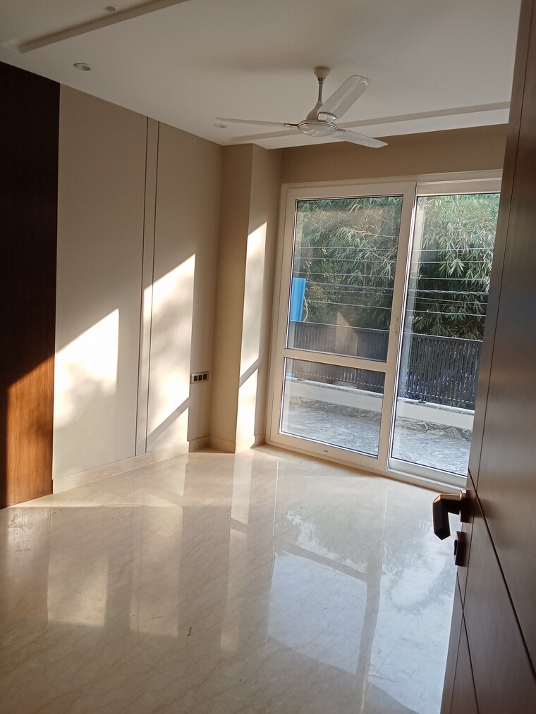 Room, safdarjung enclave 3 Bedroom 1800 Sq.Ft. Builder Floor In Safdarjung Enclave Delhi 8409263