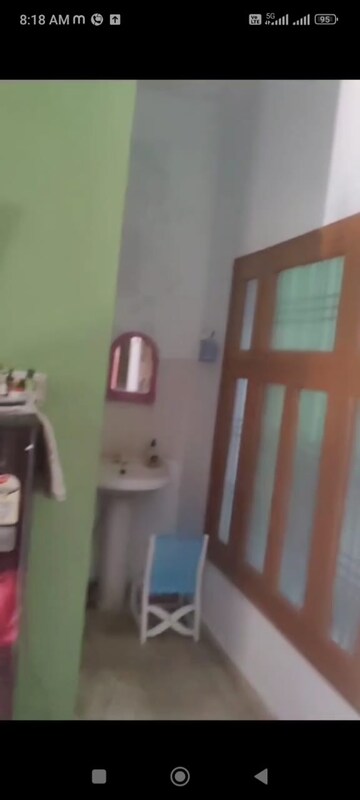 Master Bedroom in 2 BHK Independent House at Jankipuram – for Rent