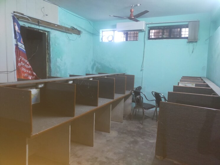 Team Area, aliganj Commercial Office Space 1800 Sq.Ft. In Aliganj Lucknow 8409275