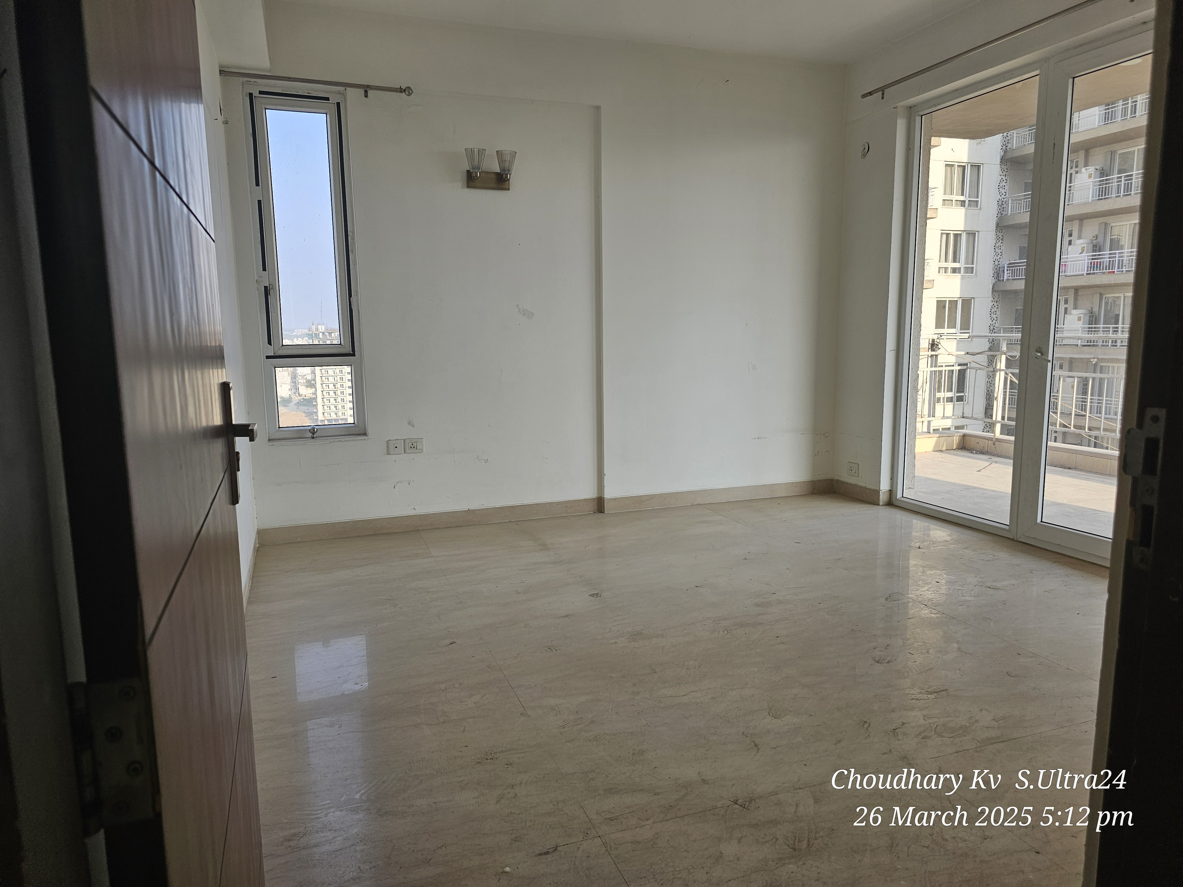 2 BHK 2441 Sq.Ft. Apartment in Experion Windchants