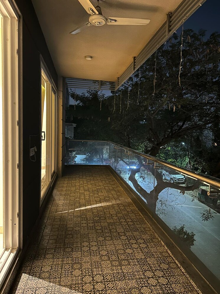 Balcony, purvanchal-royal-city 3 Bedroom 1970 Sq.Ft. Apartment In Chi V Greater Noida Greater Noida 8409290