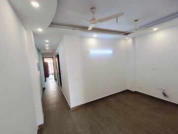 Room in 2 BHK Builder Floor at Malviya Nagar – for Rent