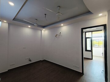 Room in 2 BHK Builder Floor at Malviya Nagar – for Rent