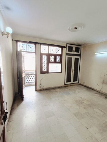 Room in 2 BHK Builder Floor at Malviya Nagar – for Rent
