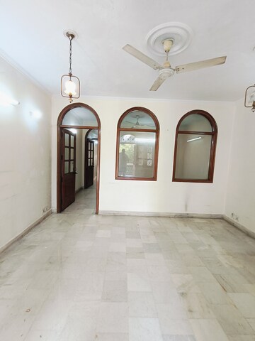 Room in 2 BHK Builder Floor at Malviya Nagar – for Rent