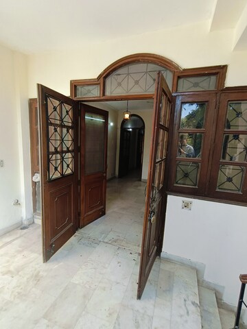 Bedroom in 2 BHK Builder Floor at Malviya Nagar – for Rent