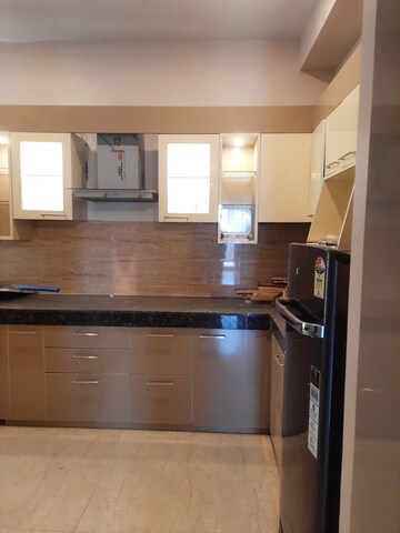 Kitchen in 3 BHK Apartment at Omaxe The Palace, Gomti Nagar – for Rent