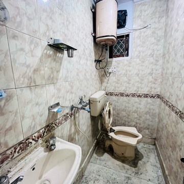 Attached Bathroom in 2 BHK Builder Floor at Khirki Extension – for Rent