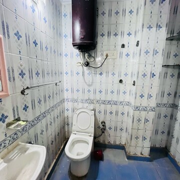 Attached Bathroom in 2 BHK Builder Floor at Khirki Extension – for Rent