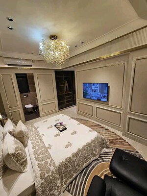 Master Bedroom in 3 BHK Apartment at Lodha Sterling, Kolshet Road – for Sale