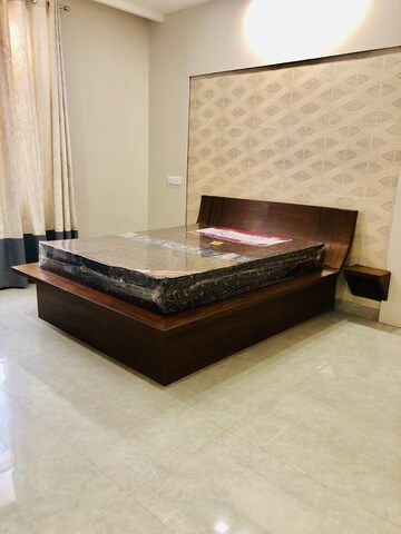 Bedroom in 3 BHK Builder Floor at Sector 113 – for Sale