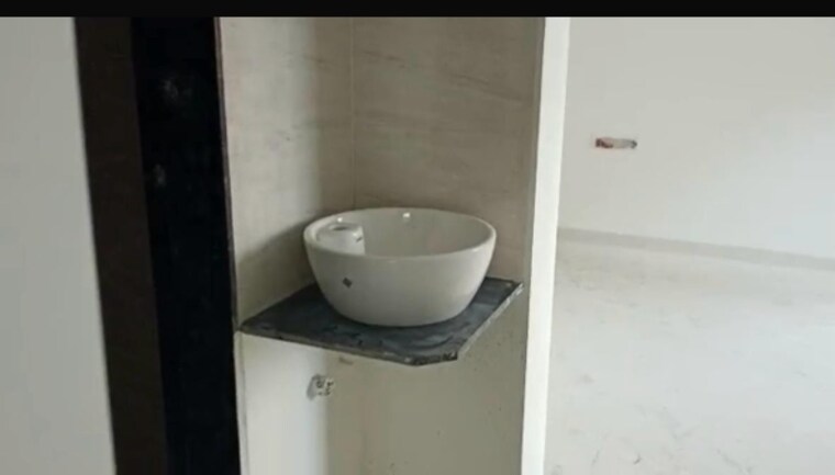 Bathroom, courtyard-by-narang-realty-and-the-wadhwa-group 2 Bedroom 798 Sq.Ft. Apartment In Pokhran Road No Two Thane 8409435