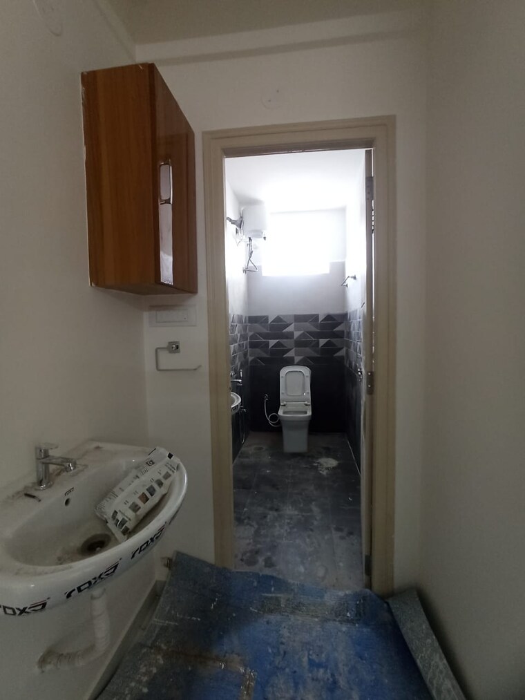 Bathroom, dasnac-the-jewel 2 Bedroom 1370 Sq.Ft. Apartment In Sector 75 Noida 8409450
