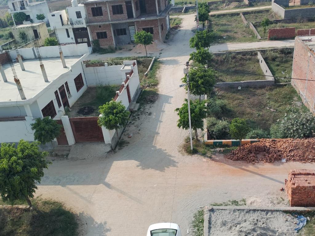 Plot For Sale in Ganesh Enclave Colony 