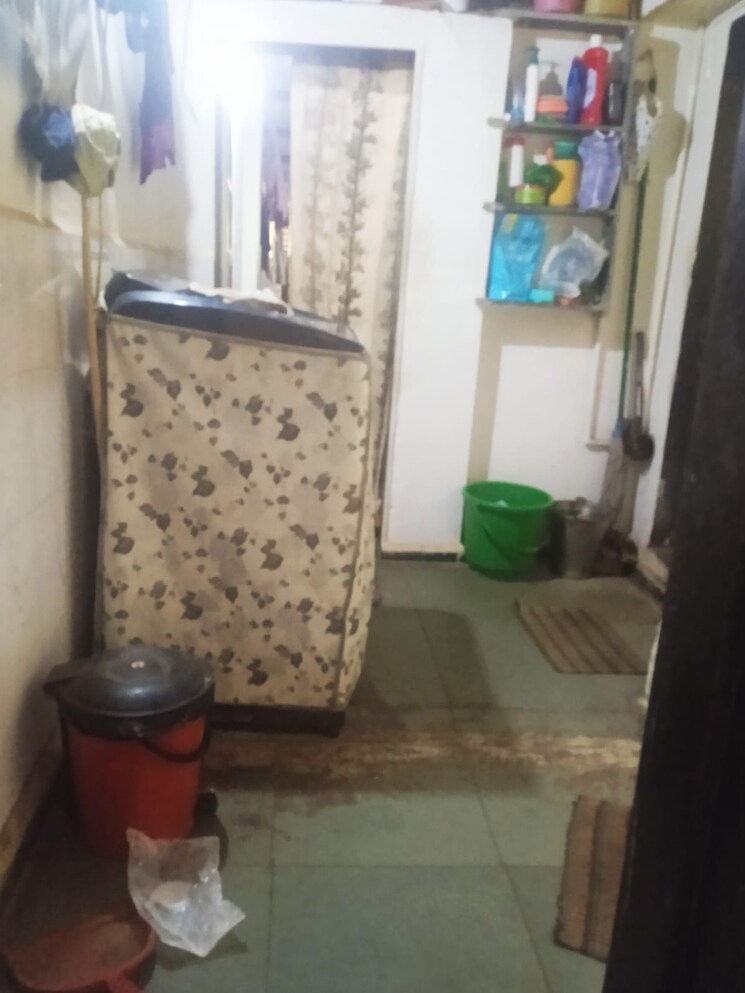 Bathroom, siddharth-nagar-chs-goregaon 4 Bedroom 900 Sq.Ft. Independent House In Goregaon West Mumbai 8409504