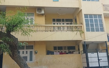 6+ BHK Independent House For Sale in Sector 11a