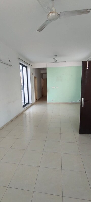 Building Lobby in 3 BHK Builder Floor at Vatika India Next Iris Floors, Sector 82 – for Rent
