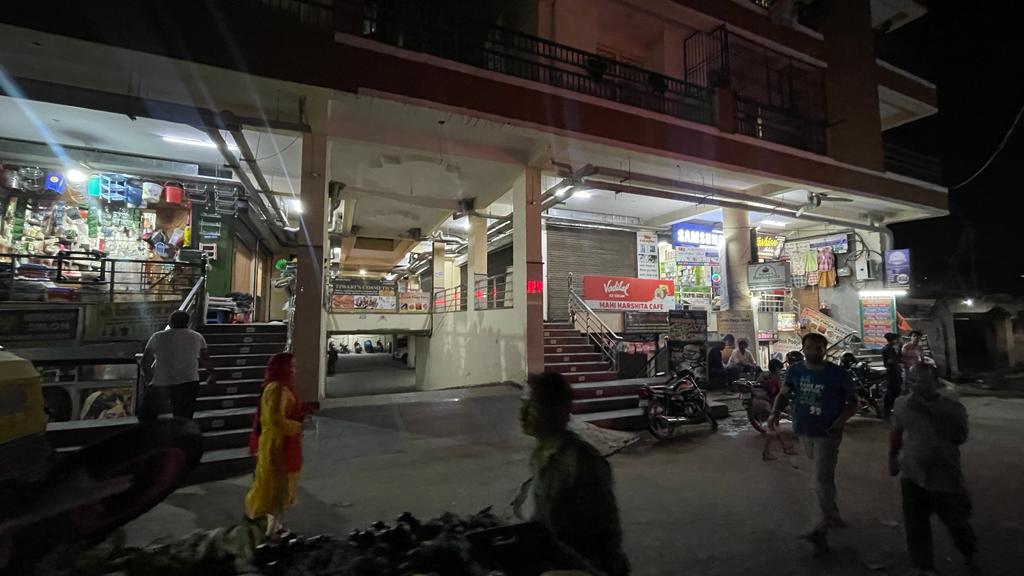 Retail Shop For Sale in Krystal Homes