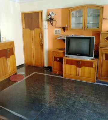 Living Room in 1 BHK Apartment at Momin Nagar – for Rent