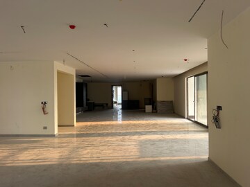 Room in 4 BHK Apartment at Sri Fortune Sonthalia Sky Villas, Kokapet – for Rent