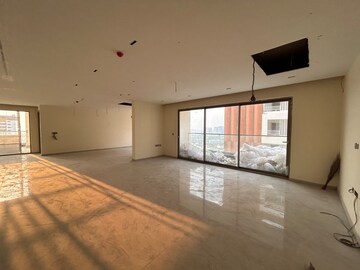 Room in 4 BHK Apartment at Sri Fortune Sonthalia Sky Villas, Kokapet – for Rent