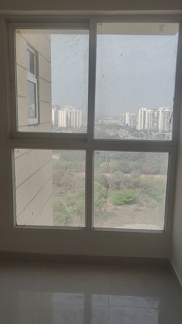 Room in 2 BHK Apartment at Sector 89 – for Rent