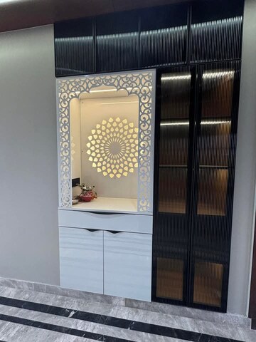 Furnished Amenities in 4 BHK Builder Floor at Saket – for Rent